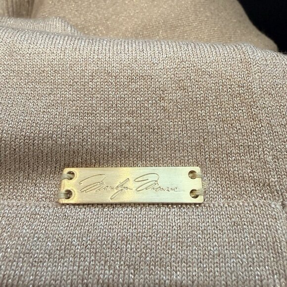 TORRID MARILYN MONROE Mini Sweater Dress Sz 3 /3X / 22-24 Beige Metallic Fluted - Picture 4 of 5